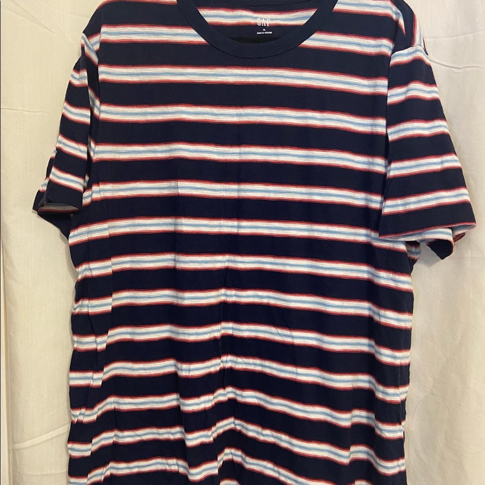 Striped Gap Shirt ⭐️ GREAT BASIC